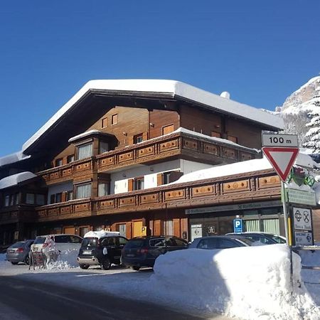 Chalet Helen Arabba Exteriör bild