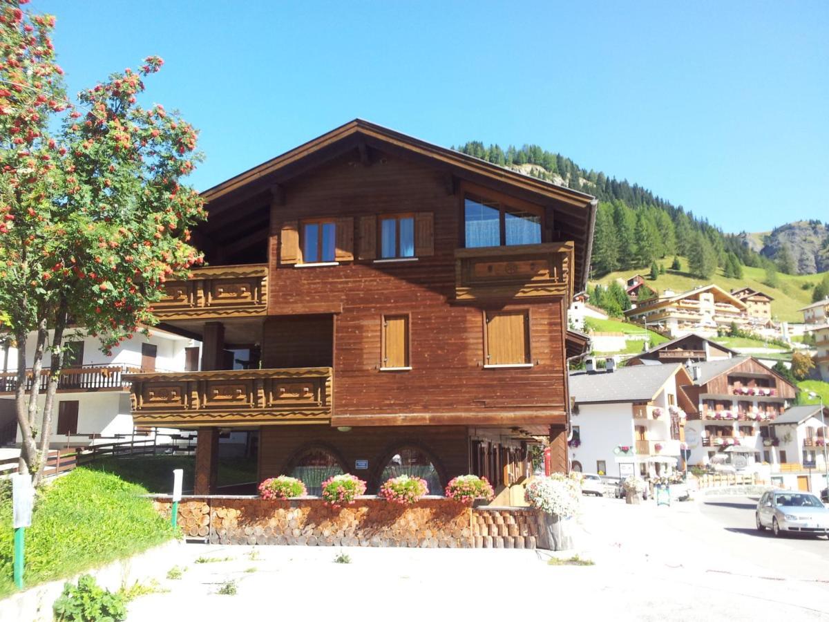 Chalet Helen Arabba Exteriör bild