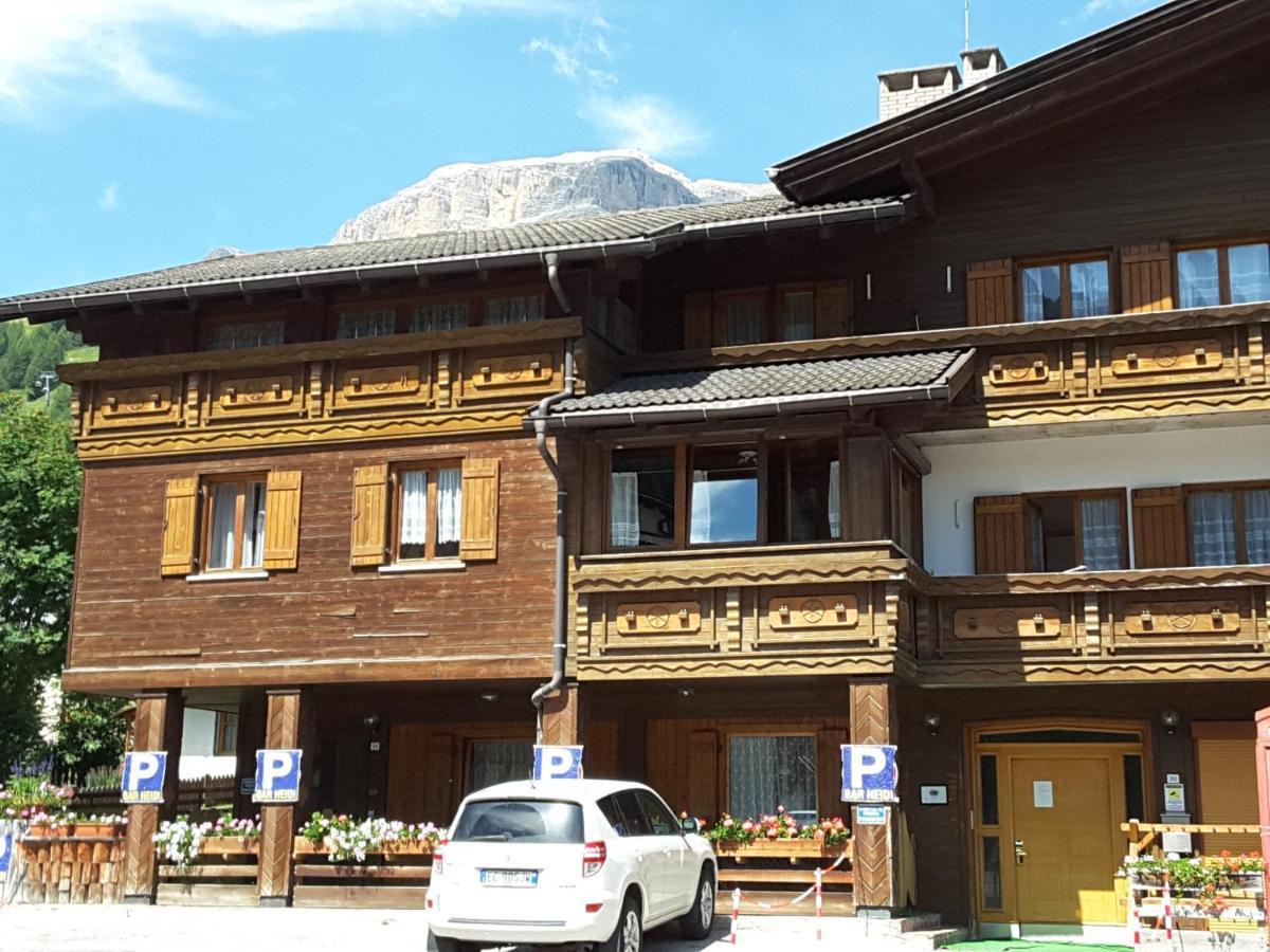 Chalet Helen Arabba Exteriör bild